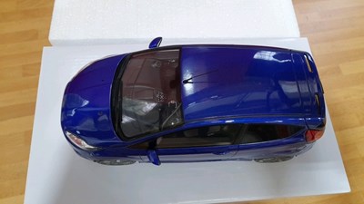 Lot 280 - MK7 FORD FIESTA ST 1.18 SCALE MODEL BY OTTO MODELS