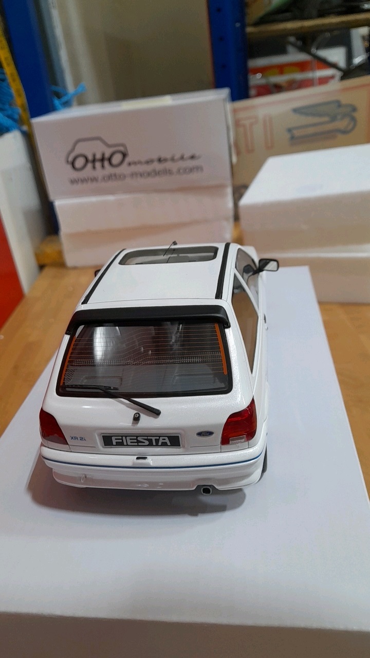 FORD FIESTA MK3 XR2i 1989 Diamond White 1/18 - OT967 OTTOMOBILE EUR 85