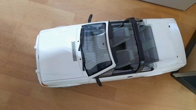 Lot 871 - FORD ESCORTS MK4 XR3i CABRIOLET + MK3 CABRIOLET 1.18 SCALE MODEL BY OTTO & SUNSTAR