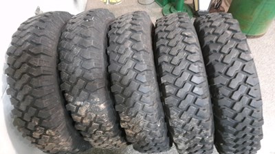 Lot 883 - 5 X MICHELIN XZL 7.50 R16C OFF ROAD (4x4)TYRES FITTED TO LAND ROVER STEEL WHEELS