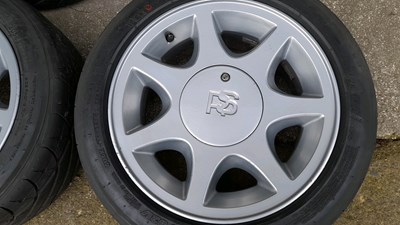 Lot 640 - 4 X FORD RS ALLOY WHEELS FITTED WITH YOKOHAMA 195/ R50-15