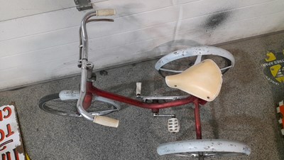 Lot 361 - CHILDS 3 WHEELER TRICYCLE 1940'S RALEIGH TIGER