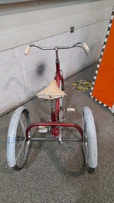 Lot 361 - CHILDS 3 WHEELER TRICYCLE 1940'S RALEIGH TIGER