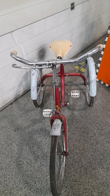 Lot 361 - CHILDS 3 WHEELER TRICYCLE 1940'S RALEIGH TIGER