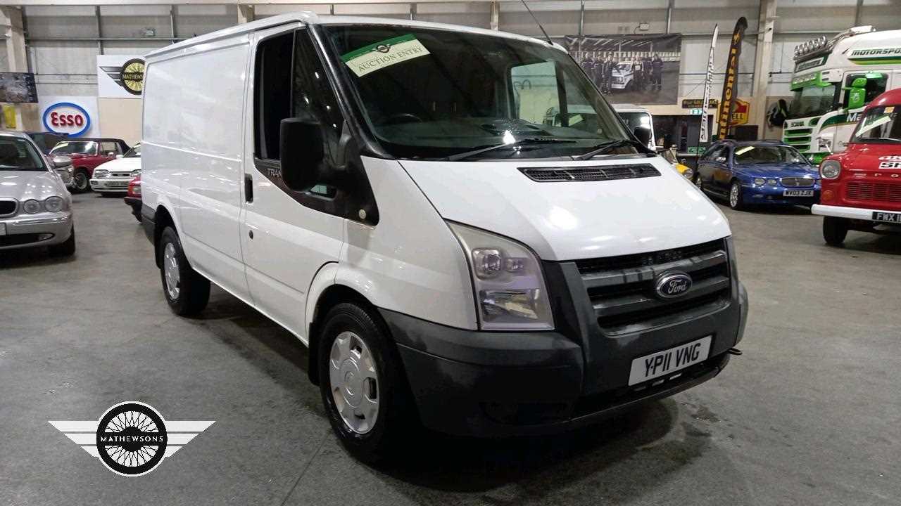 Lot 586 - 2011 FORD TRANSIT 140 T330S AWD