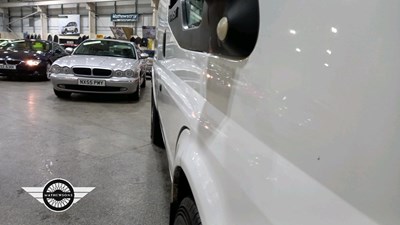 Lot 586 - 2011 FORD TRANSIT 140 T330S AWD