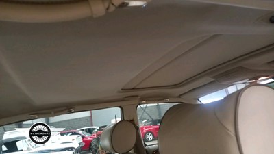 Lot 299 - 2000 DAIMLER V8 AUTO