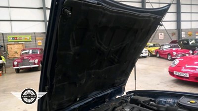 Lot 299 - 2000 DAIMLER V8 AUTO