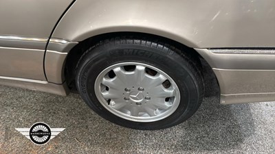 Lot 734 - 1998 MERCEDES C280 ELEGANCE AUTO