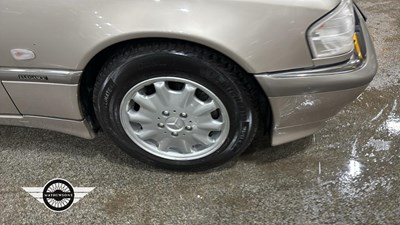 Lot 734 - 1998 MERCEDES C280 ELEGANCE AUTO