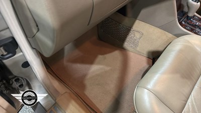 Lot 734 - 1998 MERCEDES C280 ELEGANCE AUTO