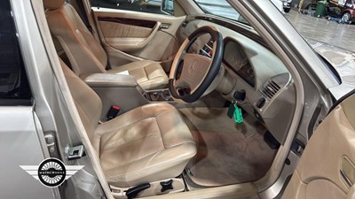 Lot 734 - 1998 MERCEDES C280 ELEGANCE AUTO