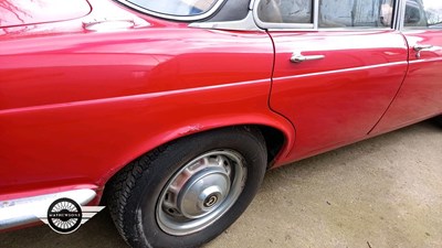 Lot 706 - 1974 DAIMLER