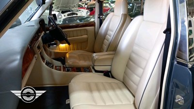 Lot 522 - 1994 BENTLEY BROOKLANDS AUTO