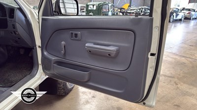 Lot 722 - 1998 TOYOTA HILUX 2.4 TURBO-D4WD