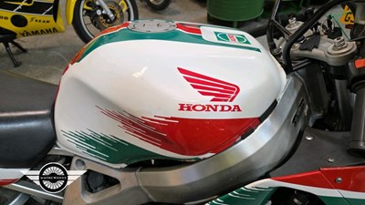 Lot 104 - 1996 HONDA