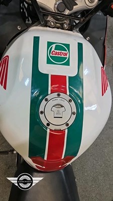 Lot 104 - 1996 HONDA