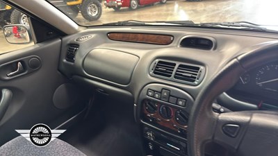 Lot 676 - 1999 ROVER 216I L AUTO