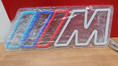Lot 275 - BMW M3 NEON LIGHT 16" X 6"