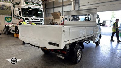 Lot 478 - 1996 RENAULT TRAFIC T1400D LWB