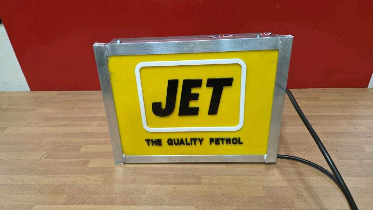Lot 163 - JET QUALITY PETROL LIGHT UP SIGN 13" x 10"