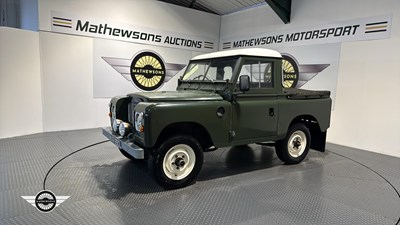 Lot 104 - 1972 LAND ROVER