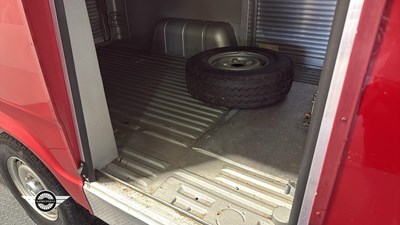 Lot 524 - 1995 MERCEDES 310 VAN