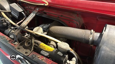 Lot 524 - 1995 MERCEDES 310 VAN
