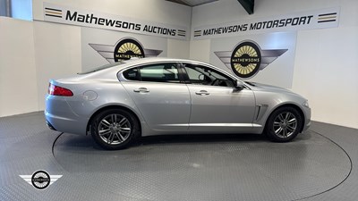 Lot 682 - 2012 JAGUAR XF LUXURY V6 AUTO