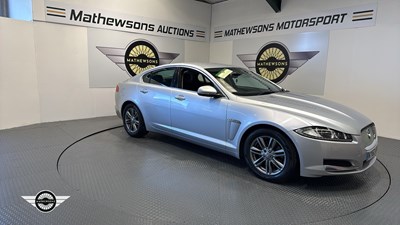 Lot 682 - 2012 JAGUAR XF LUXURY V6 AUTO