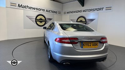 Lot 682 - 2012 JAGUAR XF LUXURY V6 AUTO