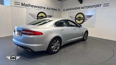Lot 682 - 2012 JAGUAR XF LUXURY V6 AUTO