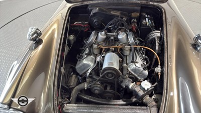 Lot 520 - 1961 DAIMLER SP 250