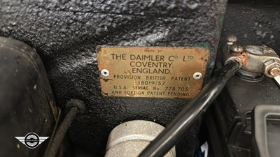 Lot 520 - 1961 DAIMLER SP 250