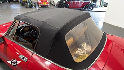 Lot 204 - 1991 ALFA ROMEO SPIDER 2.0