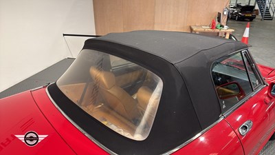 Lot 204 - 1991 ALFA ROMEO SPIDER 2.0