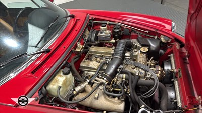 Lot 204 - 1991 ALFA ROMEO SPIDER 2.0