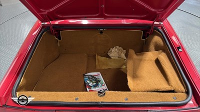 Lot 204 - 1991 ALFA ROMEO SPIDER 2.0