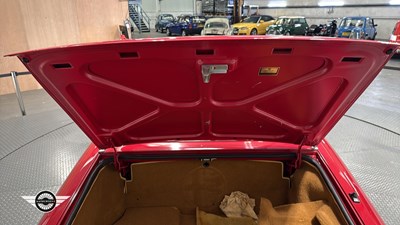 Lot 204 - 1991 ALFA ROMEO SPIDER 2.0