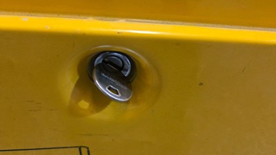 Lot 758 - VAN VAULT TOOL BOX INC KEY