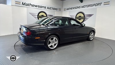 Lot 638 - 2004 JAGUAR S-TYPE V8 R AUTO
