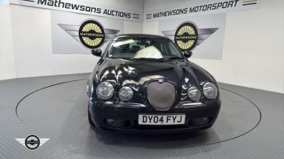 Lot 638 - 2004 JAGUAR S-TYPE V8 R AUTO