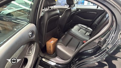 Lot 638 - 2004 JAGUAR S-TYPE V8 R AUTO