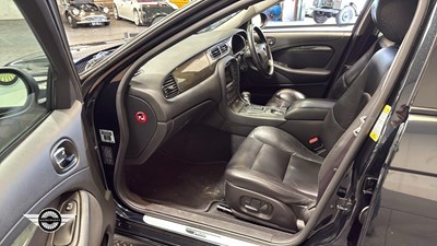 Lot 638 - 2004 JAGUAR S-TYPE V8 R AUTO