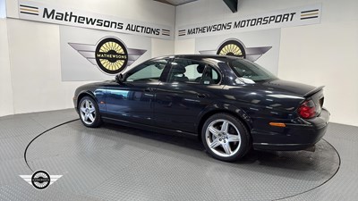 Lot 638 - 2004 JAGUAR S-TYPE V8 R AUTO