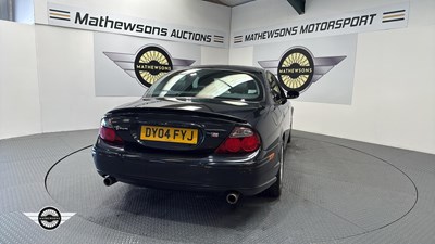 Lot 638 - 2004 JAGUAR S-TYPE V8 R AUTO
