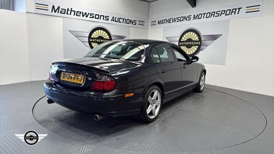 Lot 638 - 2004 JAGUAR S-TYPE V8 R AUTO