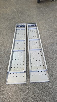 Lot 81 - RHINO RECOVERY LOADING RAMPS-HEAVY DUTY SWL 3 TON PER PAIR 5 FT LONG