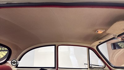 Lot 404 - 1963 MORRIS MINOR 1000