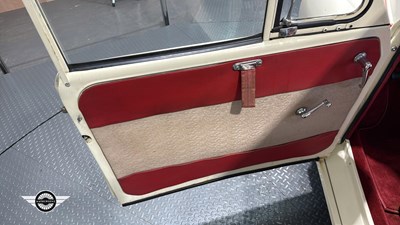 Lot 404 - 1963 MORRIS MINOR 1000